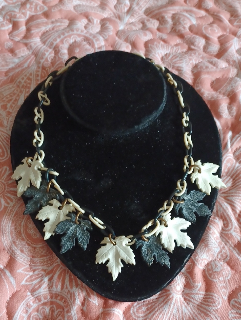 Vintage Kitsch 1930's Black and Cream Celluloid Maple Leaf Necklace